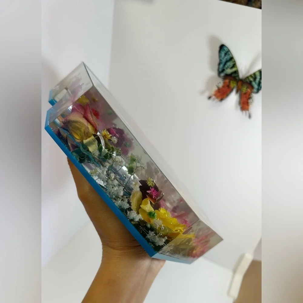 Real Dried Flower Resin Vase